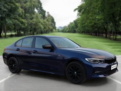 BMW 3 Series  (2019)