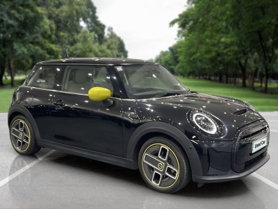 MINI Cooper  (2023)