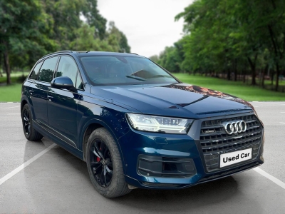 Audi Q7  (2019)