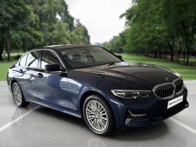 BMW 3 Series  (2019)