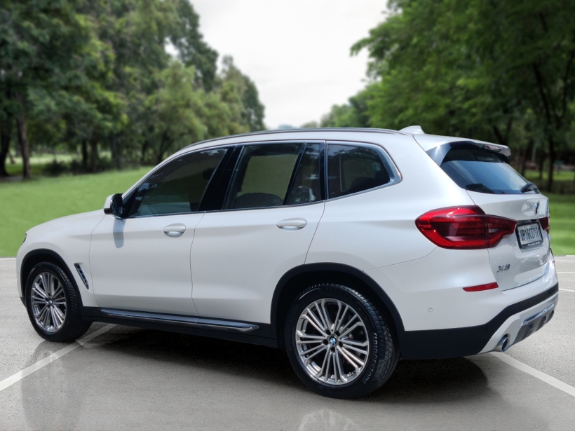 BMW X3 xDrive30i Luxury Line