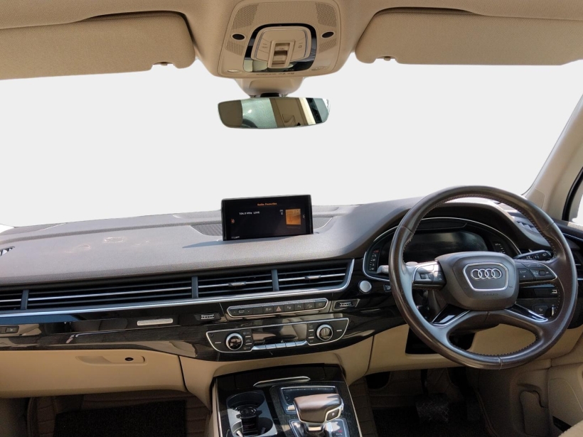 Audi Q7 45 TDI Technology Pack + Sunroof