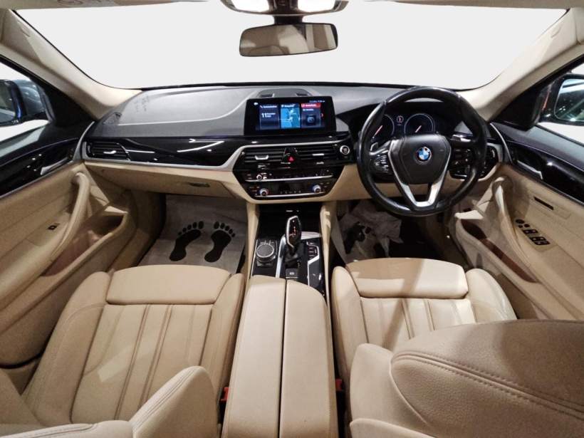 BMW 5 Series 530i Sport Line