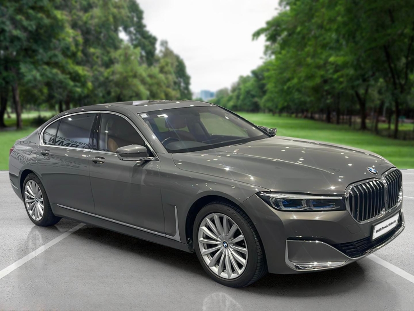 BMW 7 Series 740Li DPE Signature