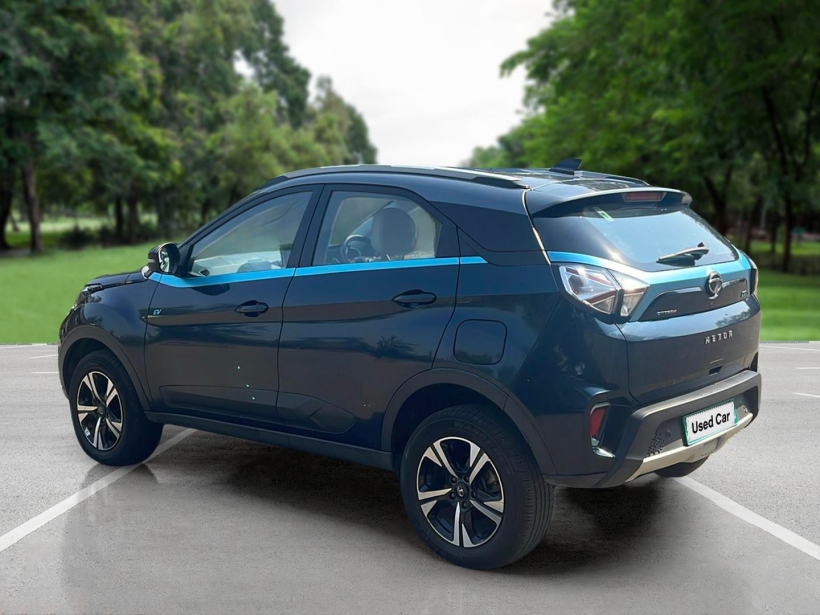 Tata Nexon EV XZ Plus LUX