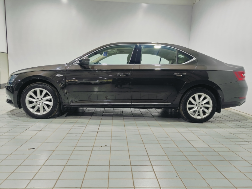 Skoda Superb L&K AT