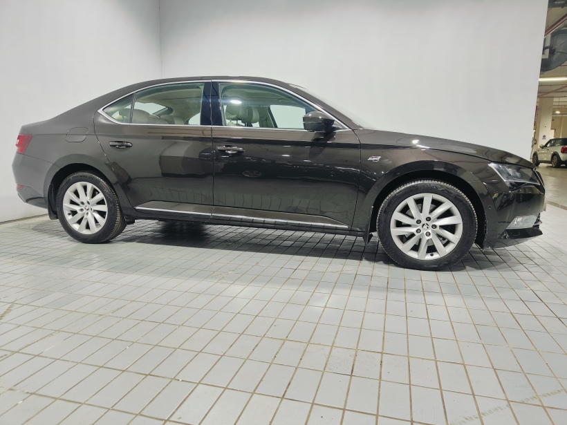 Skoda Superb L&K AT