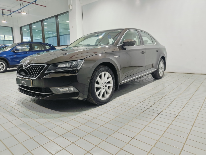 Skoda Superb L&K AT