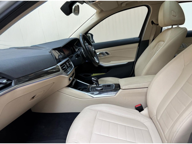 BMW 3 Series 320d Luxury Line